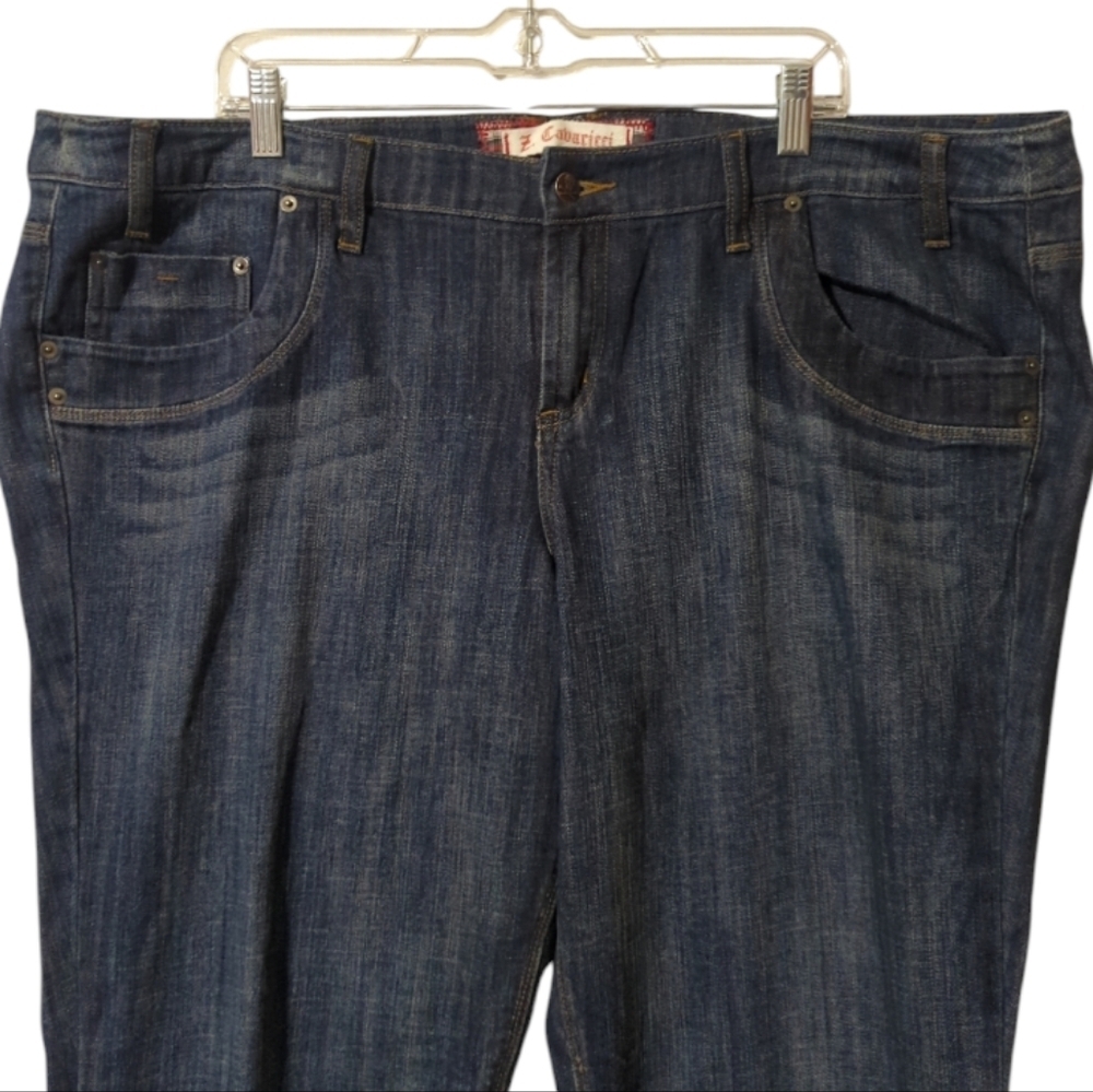Z. Cavaricci Plus Size Straight Cut Mid Rise Blue Jeans - Picture 6 of 9